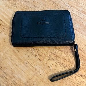 Marc Jacobs wristlet wallet